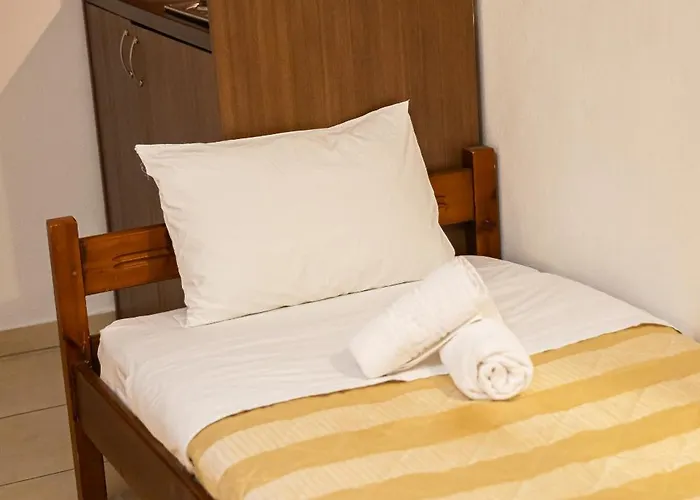 Pensión Nopi-zoi 4*