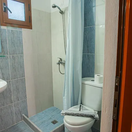 Nopi-zoi Πανσιόν