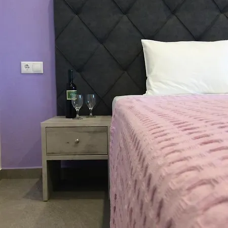 Nopi-zoi Gasthof Skiathos-Stadt