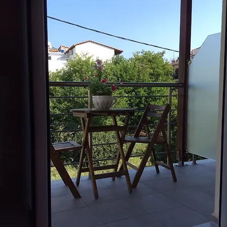 Nopi-zoi Πανσιόν 4*