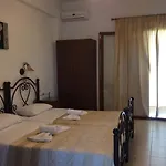 Nopi-zoi Skiathos by