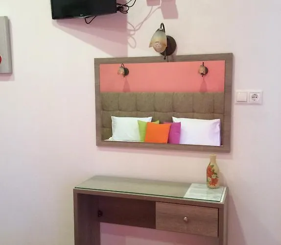 Nopi-zoi Guest house Skiathos Town